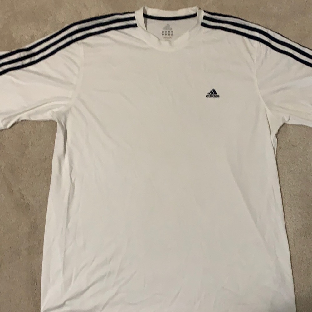 Men’s Adidas Climalite tennis t-shirt.